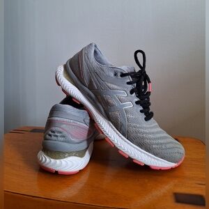 Asics Gel-Nimbus 22 Lite-Show Women's Size 8.5